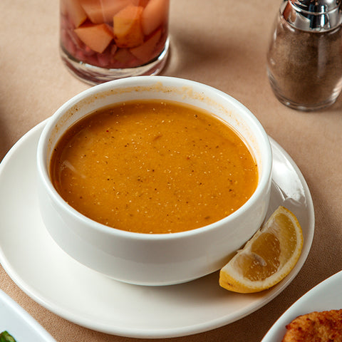 Traditionelle türkische Linsensuppe